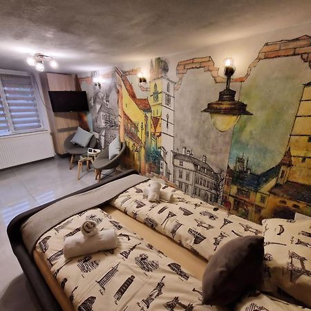 Old Town Studio Apartment Сибиу Екстериор снимка