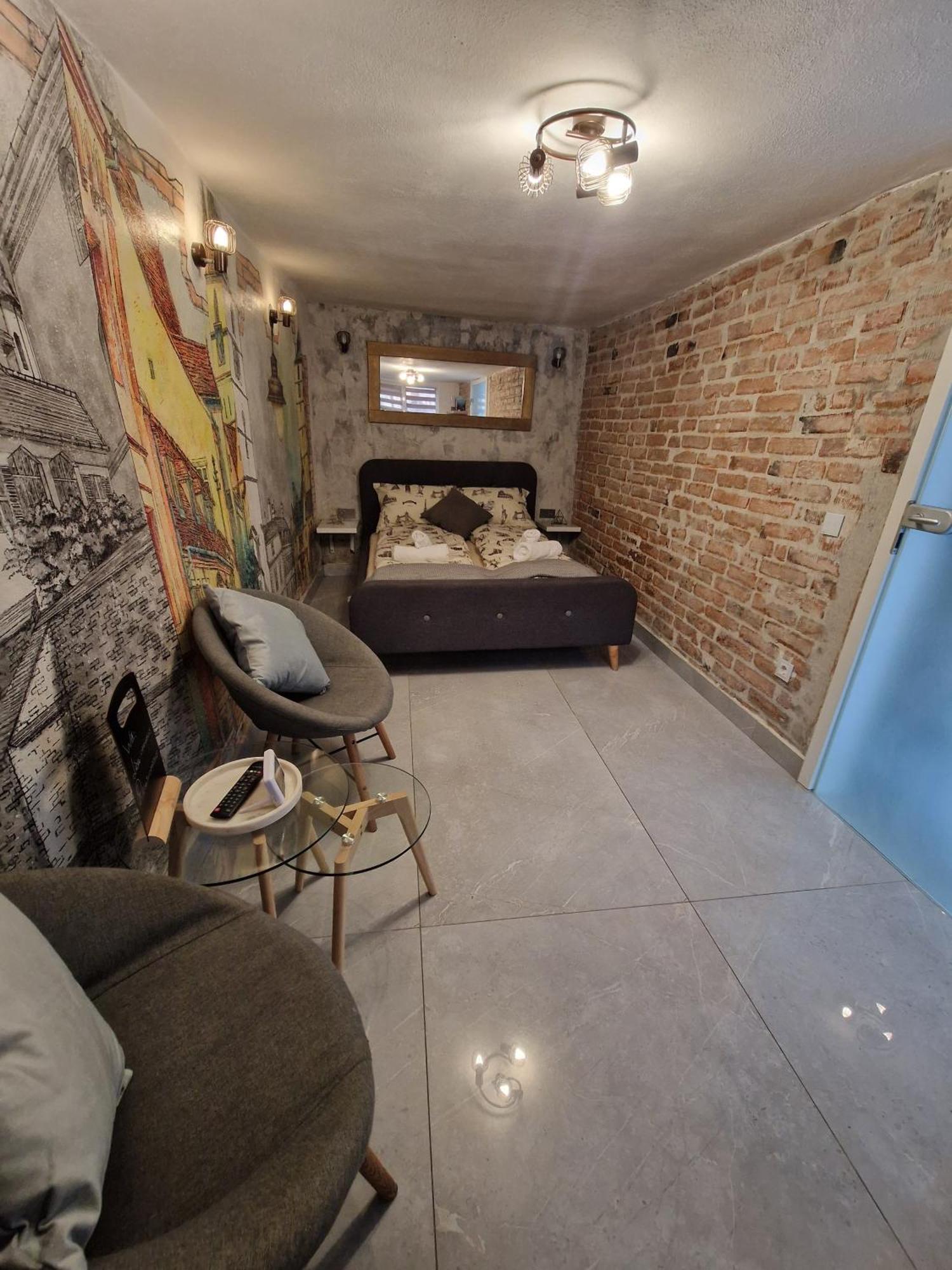 Old Town Studio Apartment Сибиу Екстериор снимка
